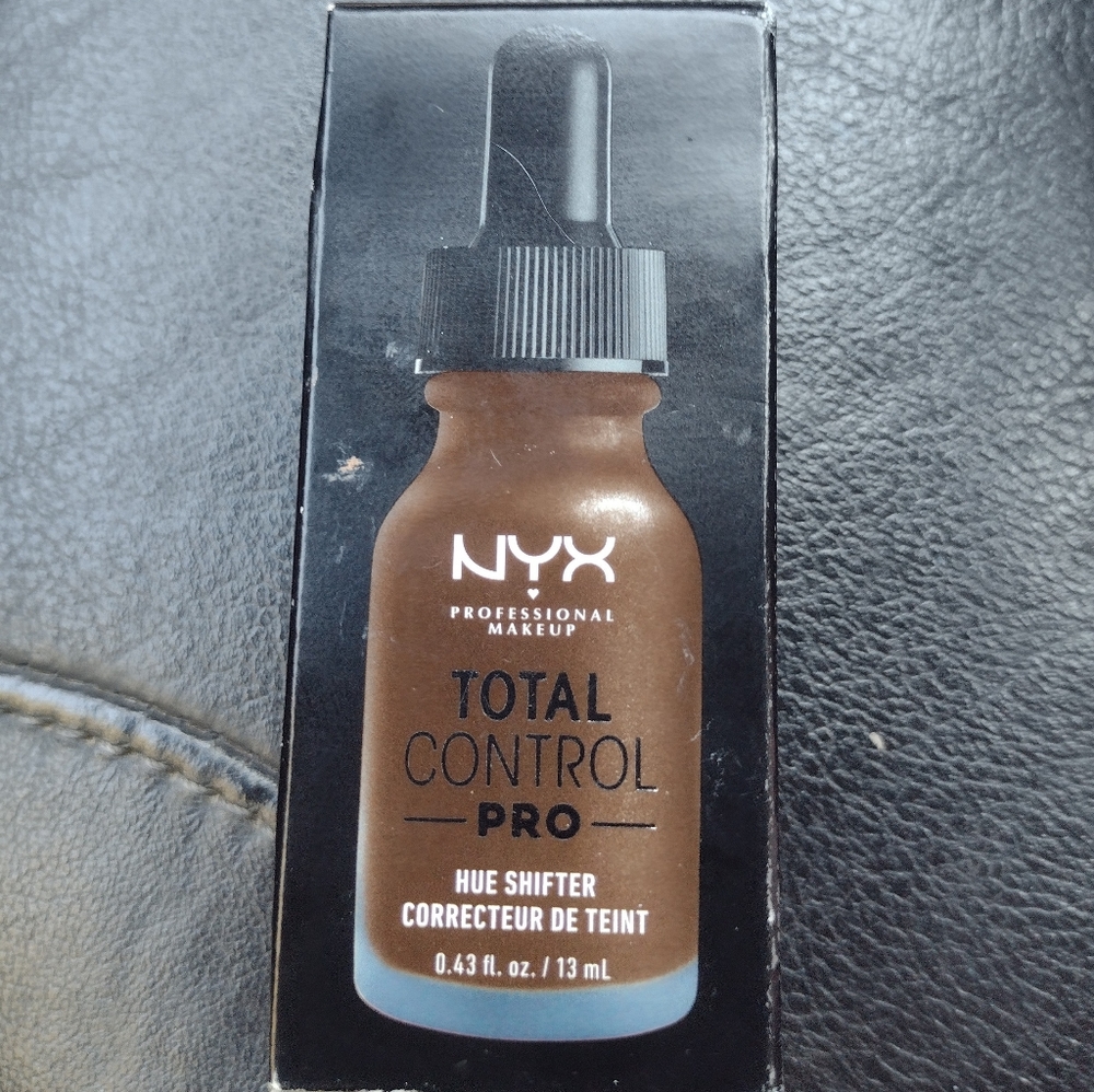 NYX Total Control Pro Hue Shifter